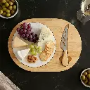 Tabla de queso con cuchillo