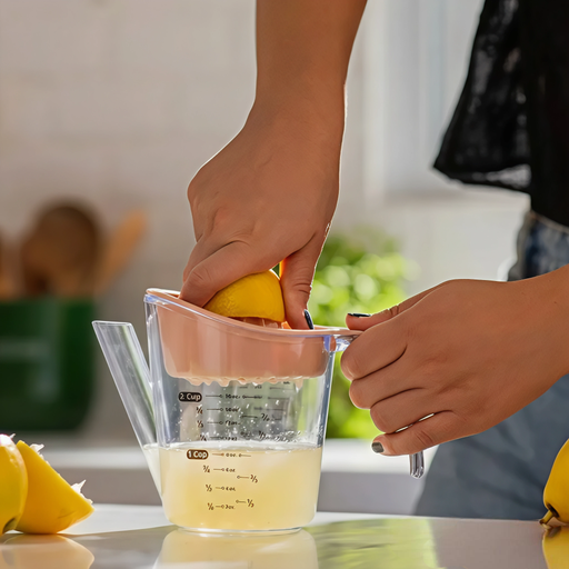 [3019-01] Exprimidor de limón con taza medidora